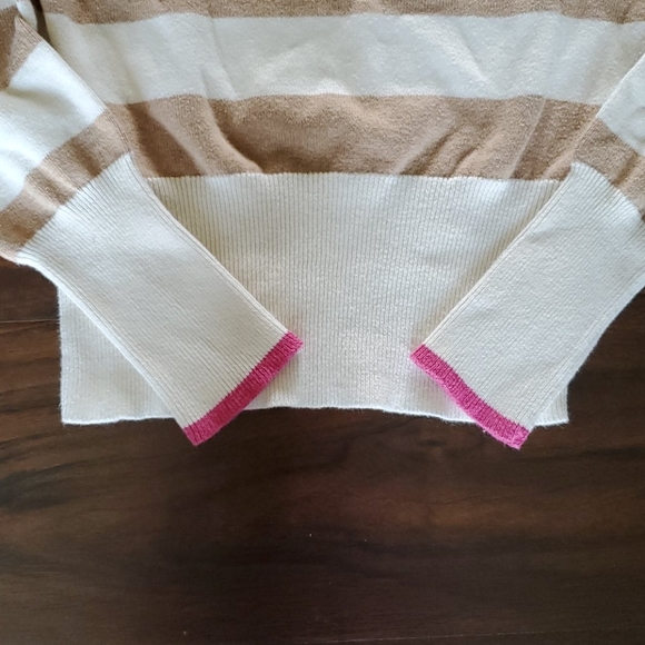 American Eagle sweater - Picture 3 of 3